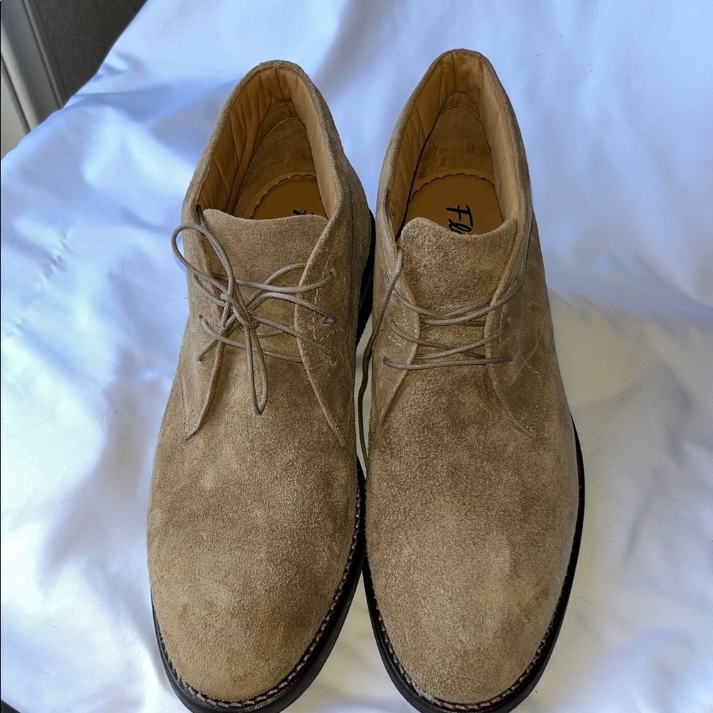 Flag Ltd Classic Tan Suede Chukka Boots for Men